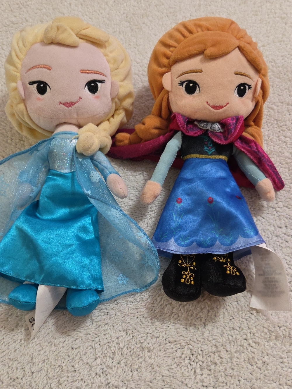 DISNEY FROZEN ELSA AND ANNA STUFFED PLUSH DOLLS